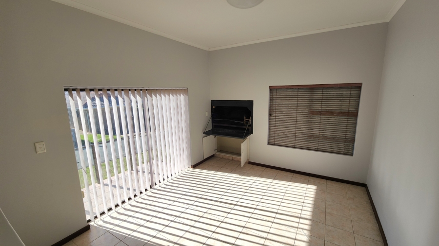 3 Bedroom Property for Sale in Linkside Western Cape